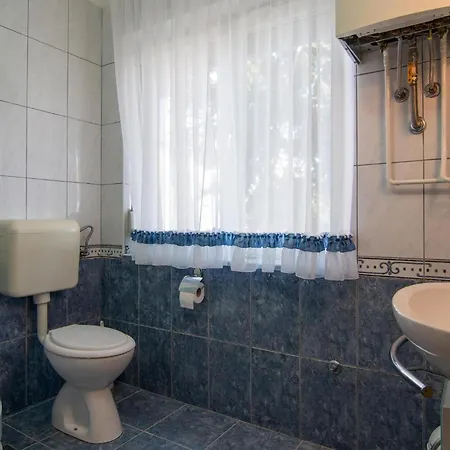Apartament Amazing In With Kitchen